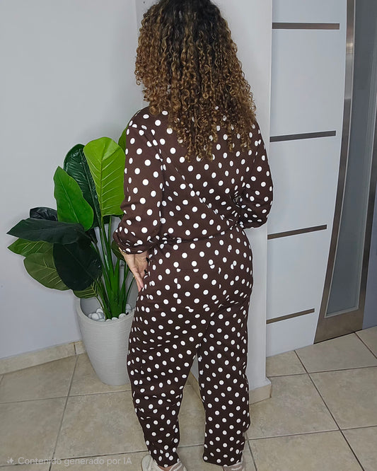Mila Knot Clouser Polka Dot Set in Brown