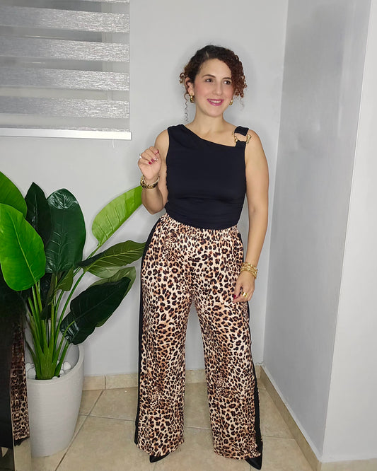 Leopard print wide-leg pant