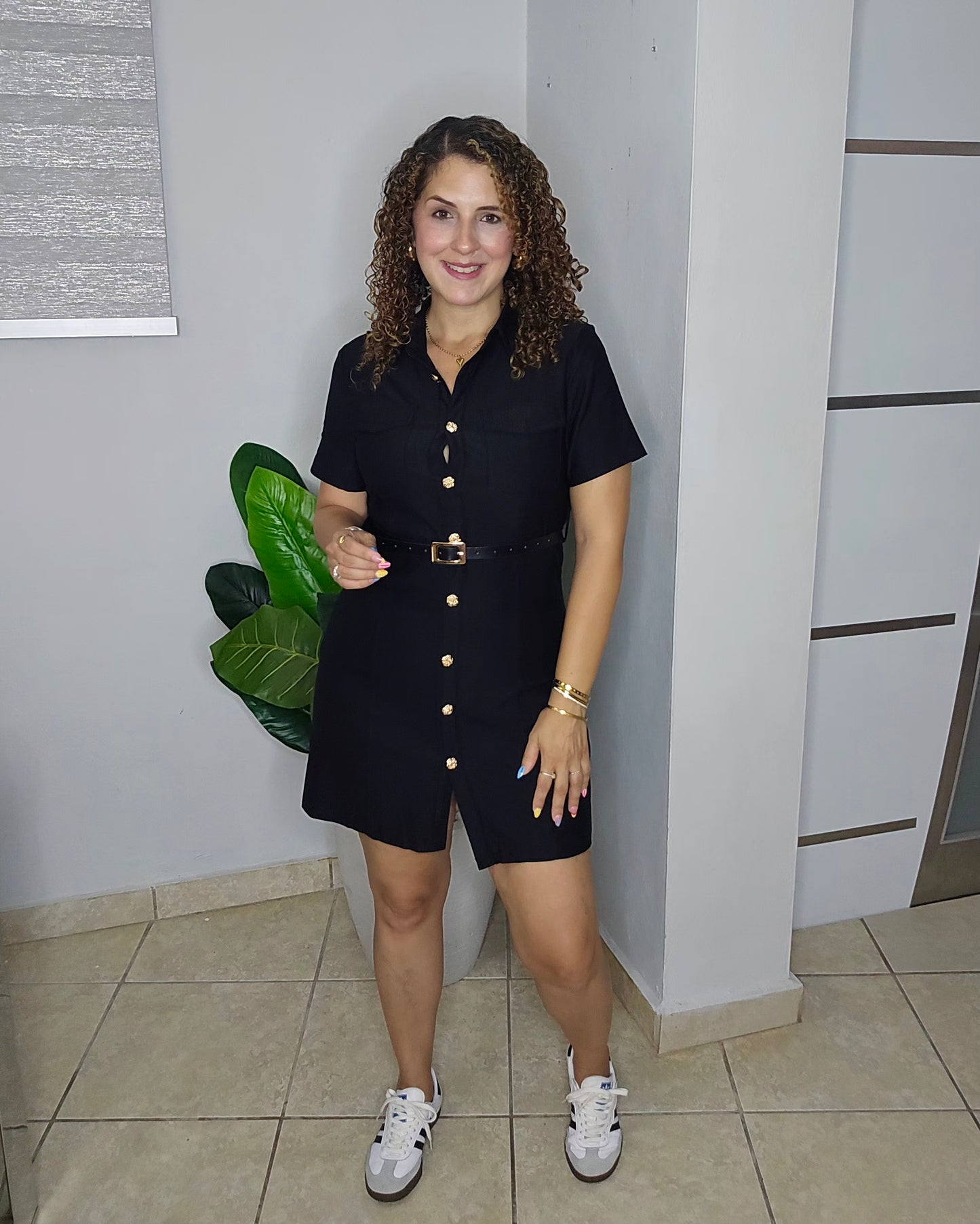 Sofía Belted Mini Dress in Black