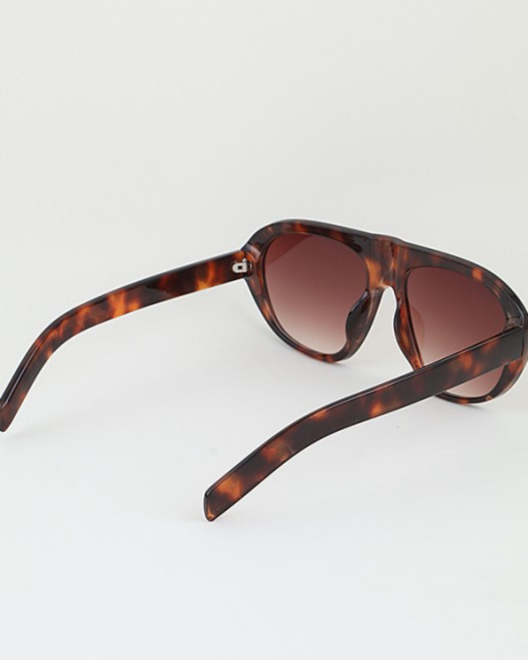 Bright Tinted Tortoise Straight Sunglasses