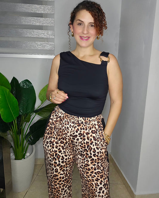 One shoulder clip solid top