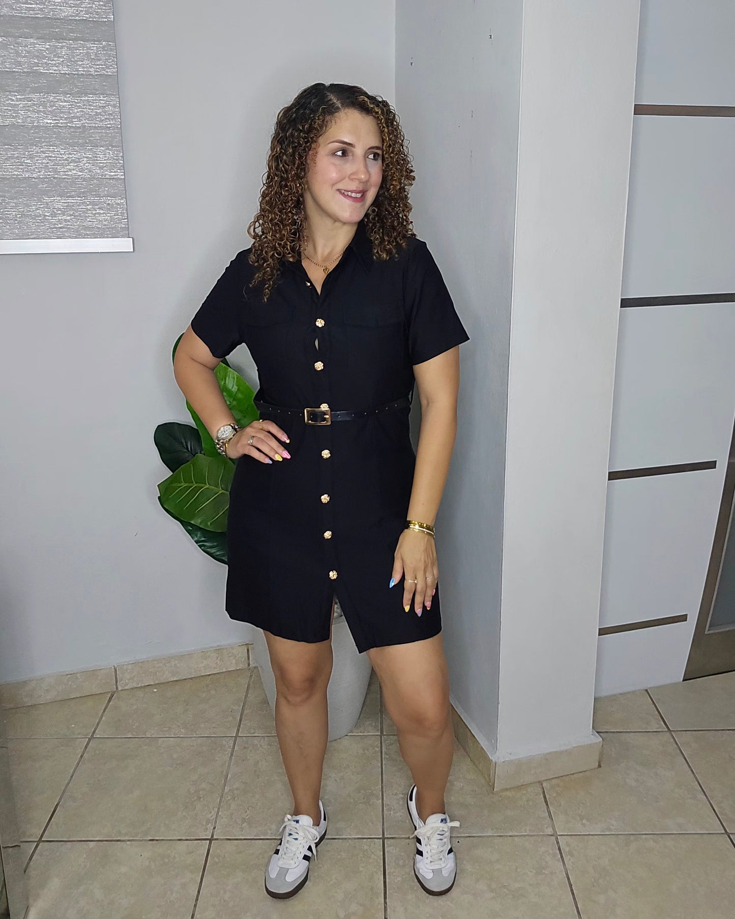 Sofía Belted Mini Dress in Black