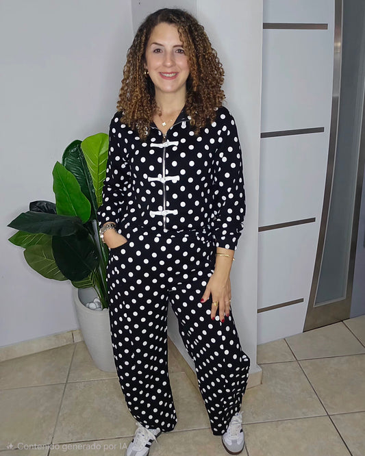 Mila Knot Clouser Polka Dot Set in Black